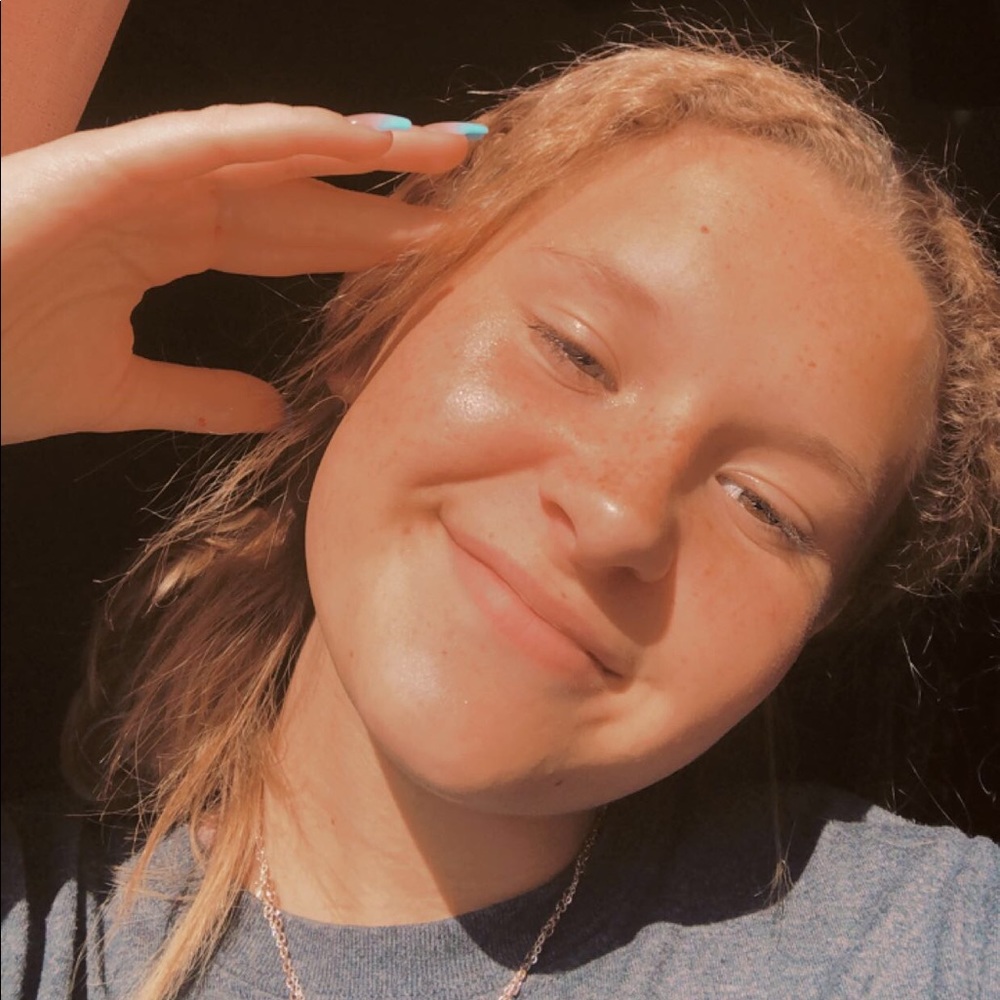 Meet your Posher, Katelynn